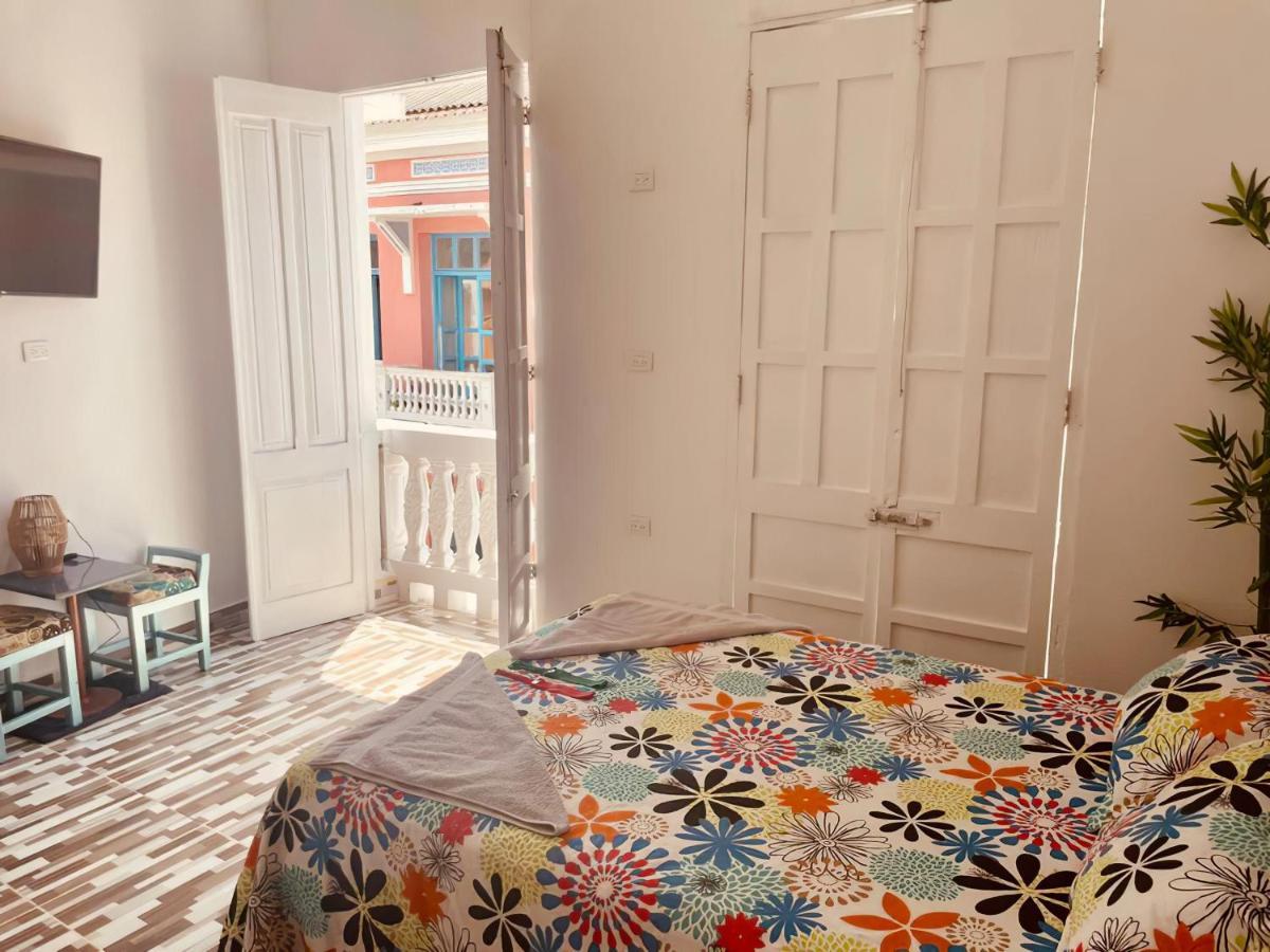 Hostal Badillo Sv Cartagena Buitenkant foto